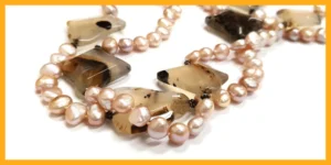 Picture of a stunning string of pearl necklace